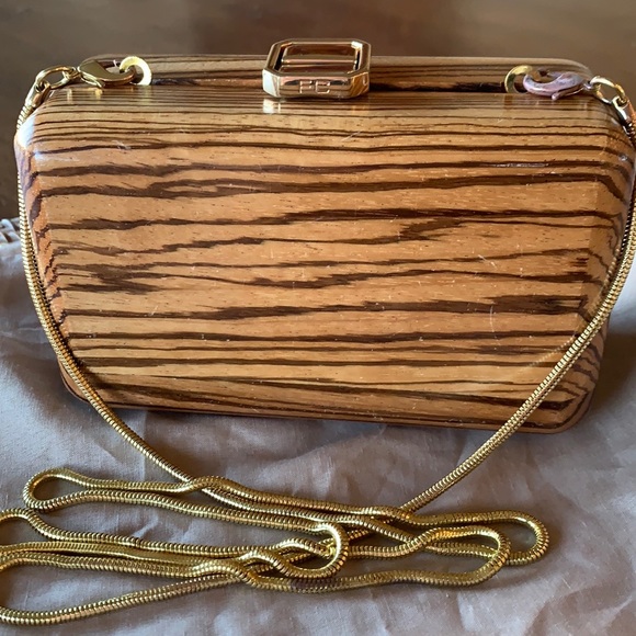French Connection vintage wooden clutch w/ gold slinky crossbody chain appr. 44” - Picture 1 of 11